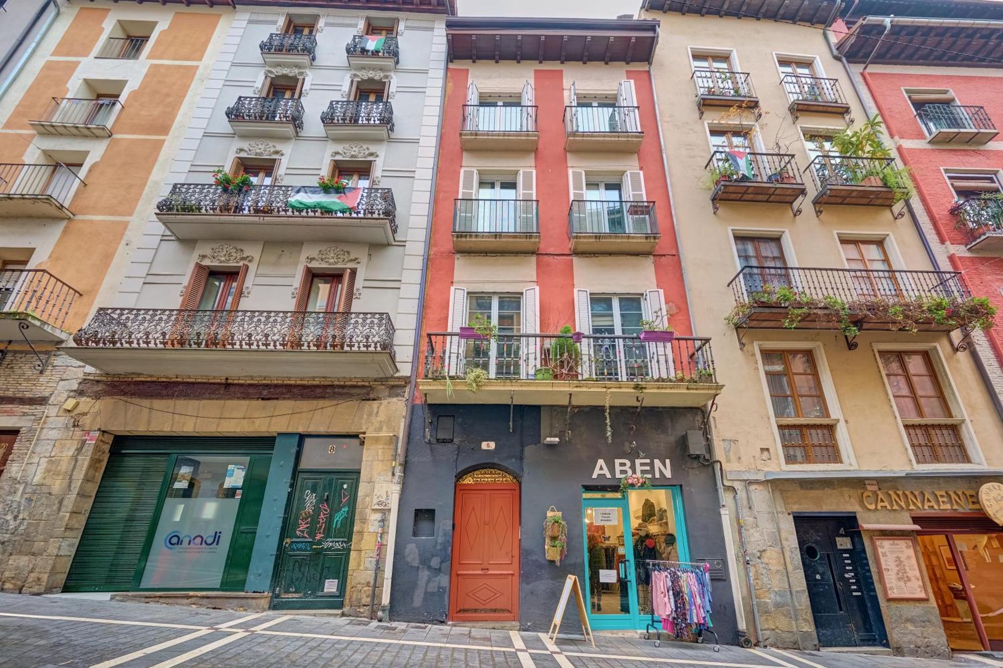 Curia 6 By Clabao Appartement Pamplona Buitenkant foto